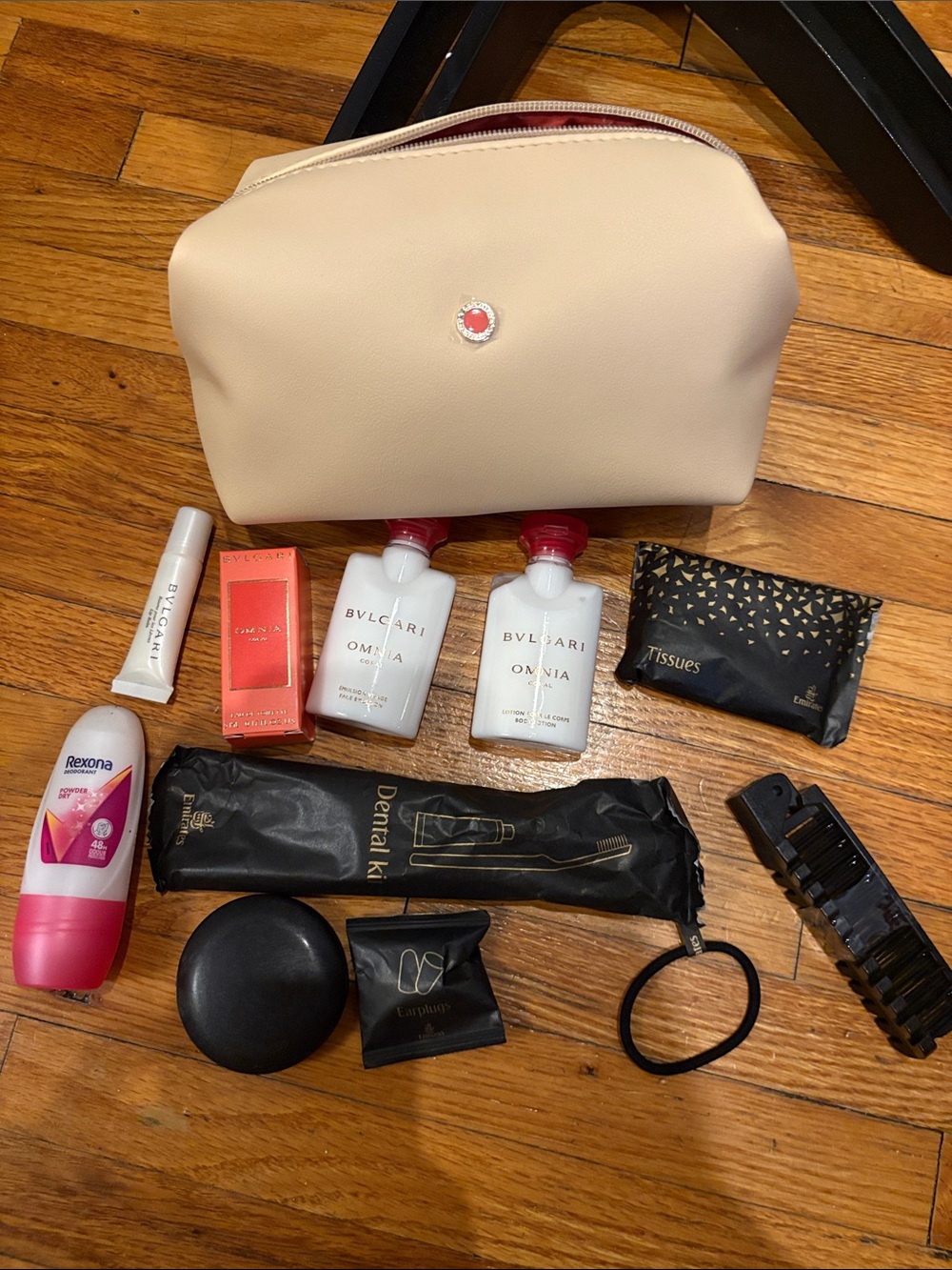 Emirates business class women Bulgari amenities set
